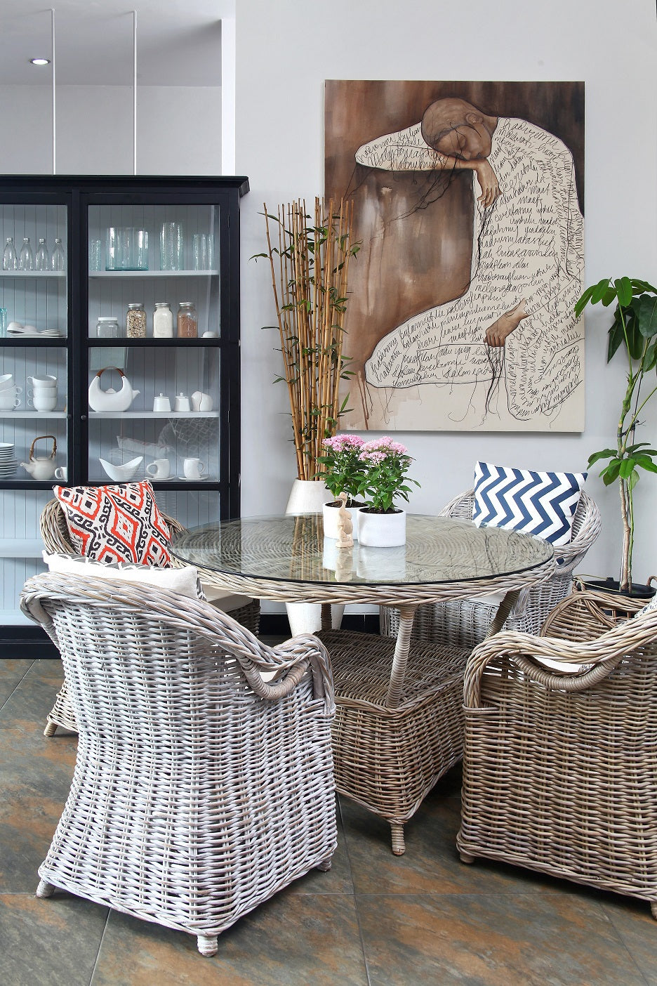 Athena Round Table With Tempered Glass