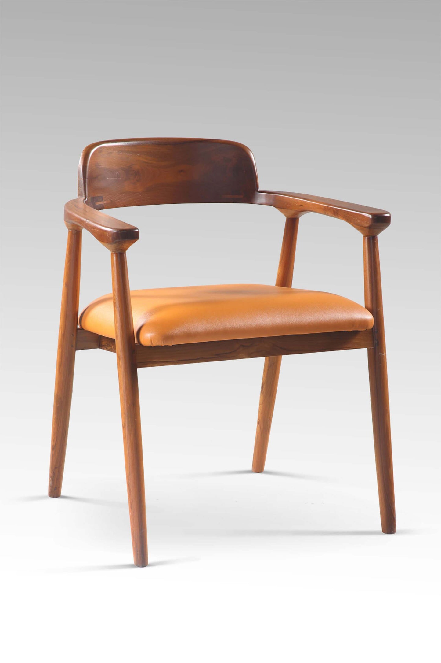 Lyngby Arm Chair With Cushion