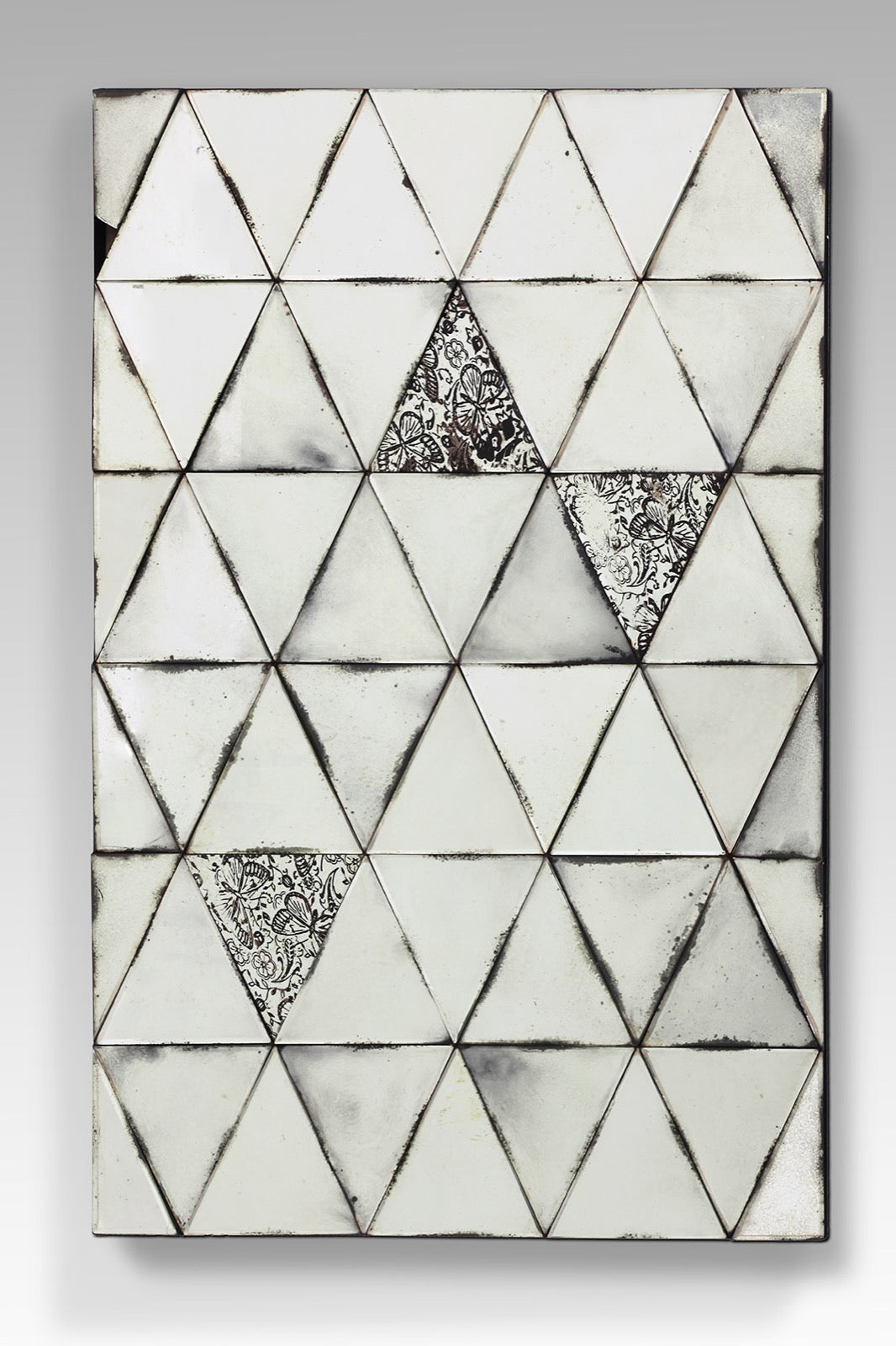 Triangle mirror in natural materials – handmade boho decor from Bali