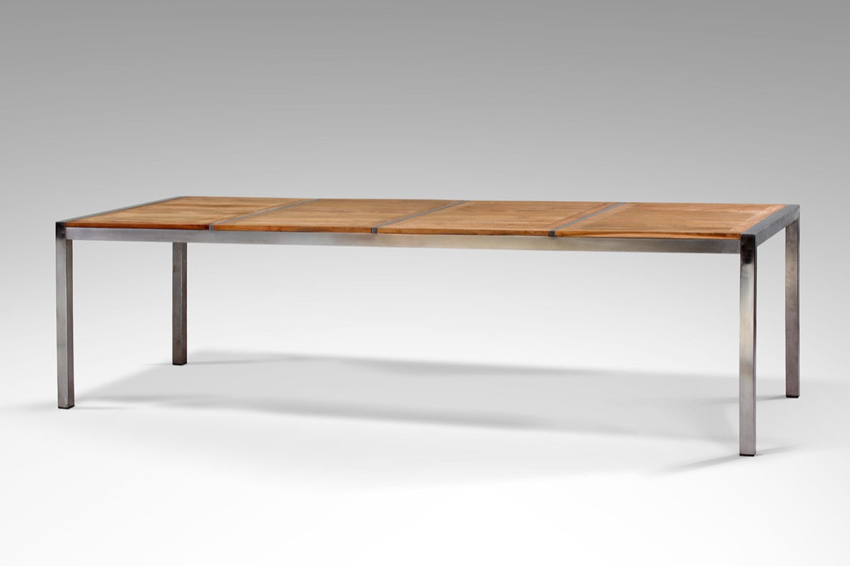 Vresto Dining Table