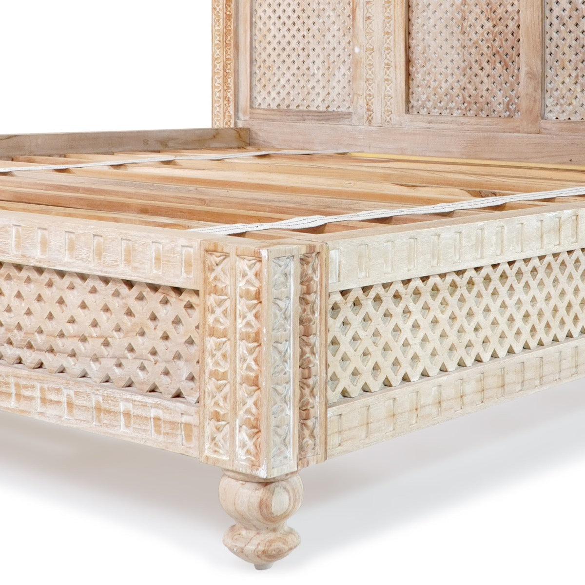 Noa Bed With Headboard