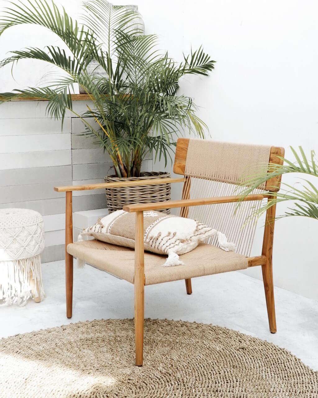 Amond Lounge Chair Without Cushion