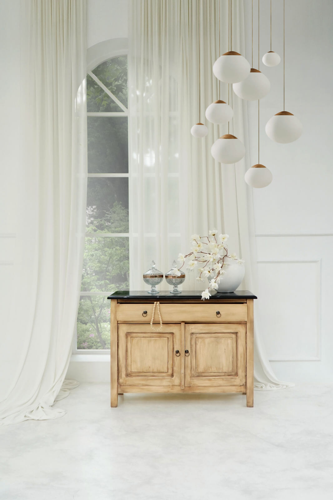 Colombo Chest With Black Top