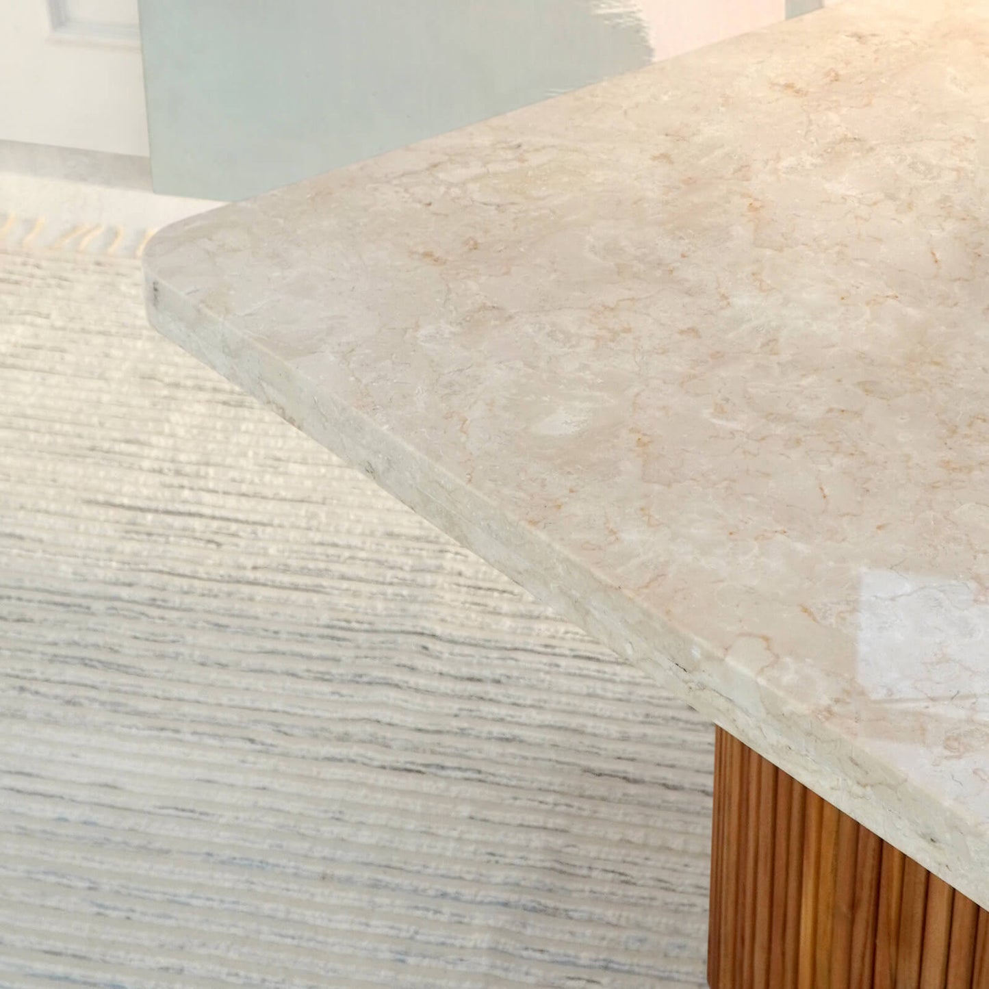 Kentana Round Table With White Square Marble Top