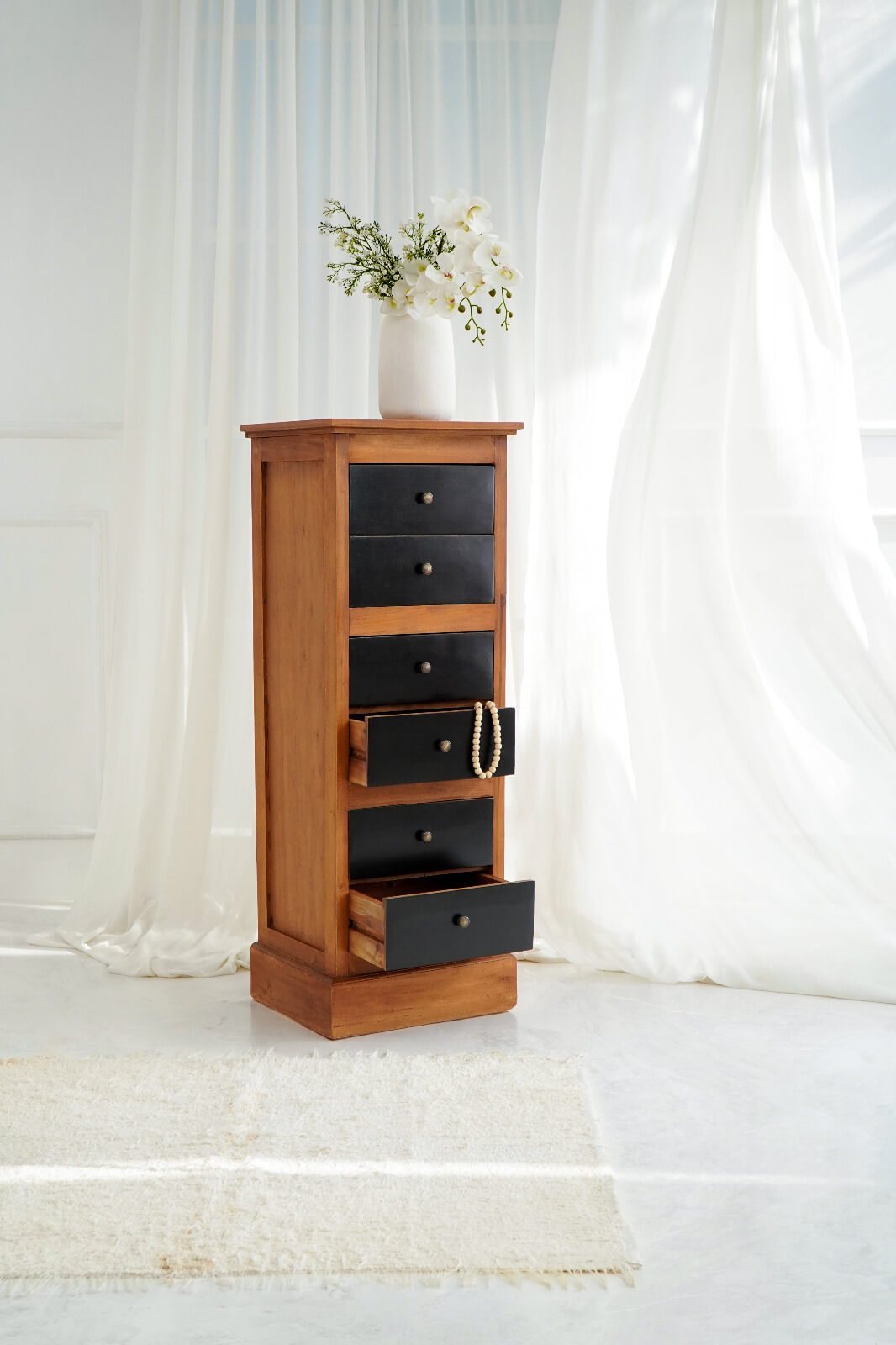Hagen Cabinet With Six Drawers