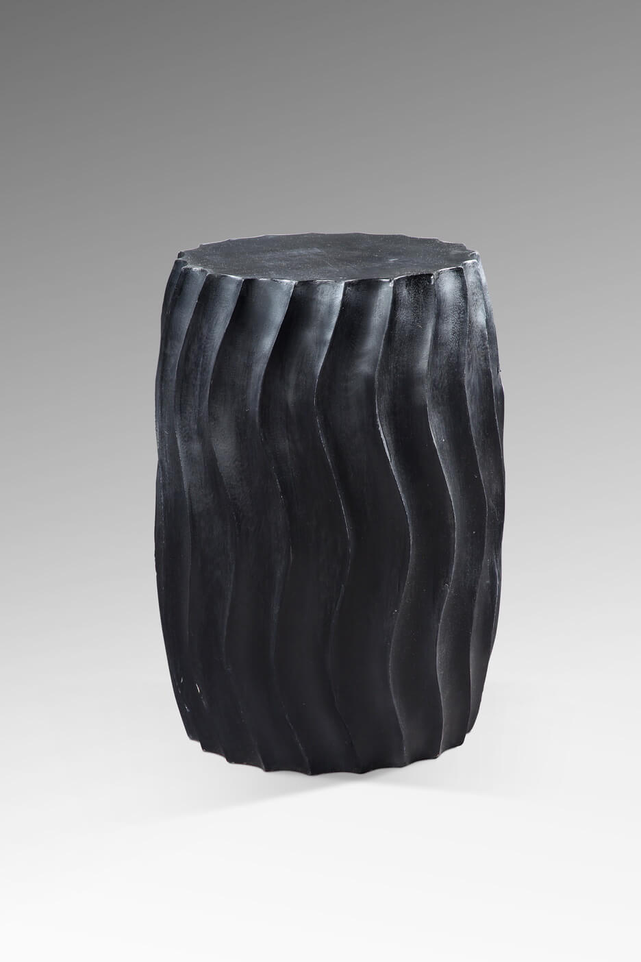 Bali Furniture – Alberto Stool – The Alberto Stool offers a calm, collect