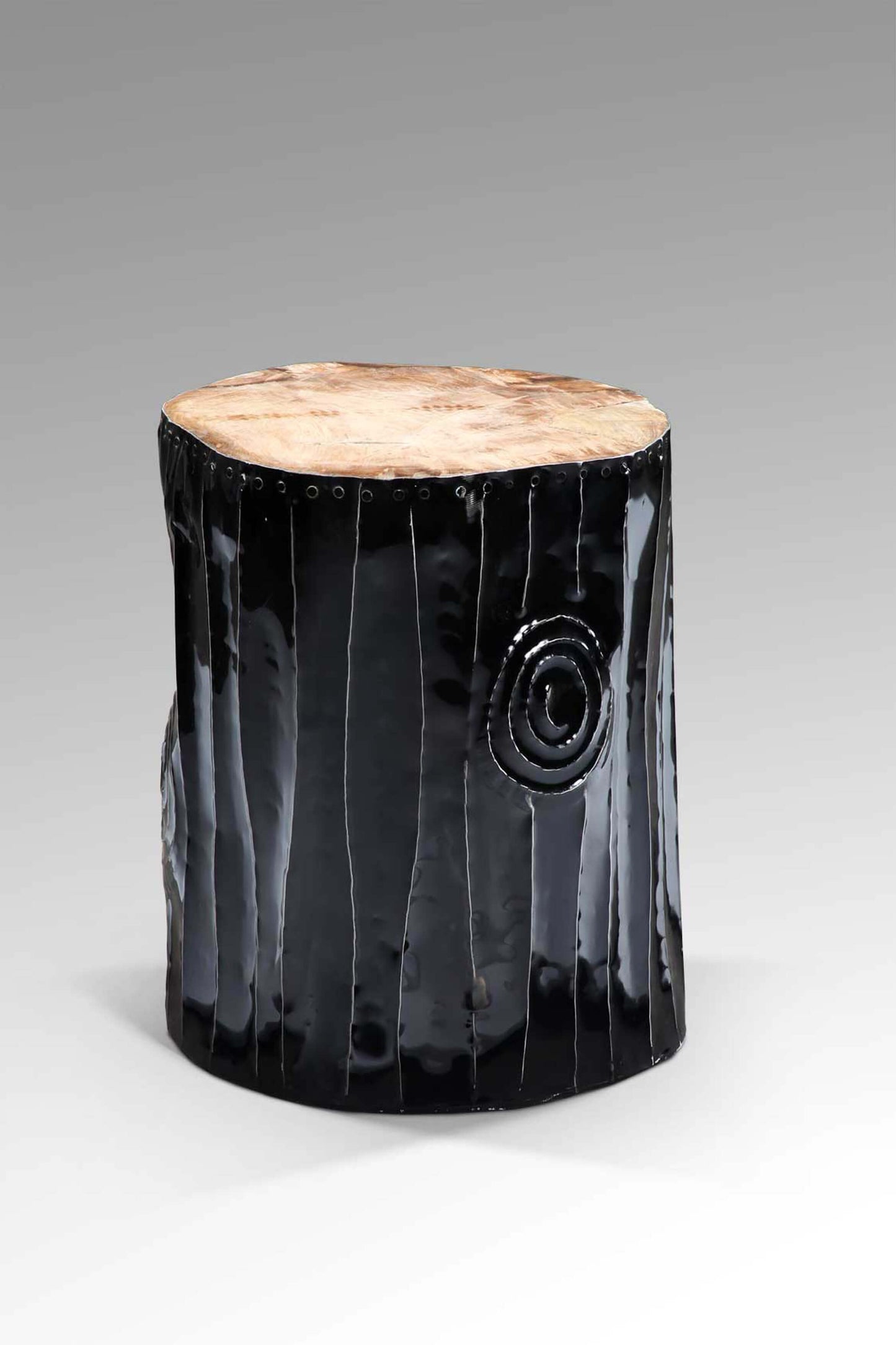 Bali Furniture – Jasper Stool – The Jasper Stool offers a calm, collecte