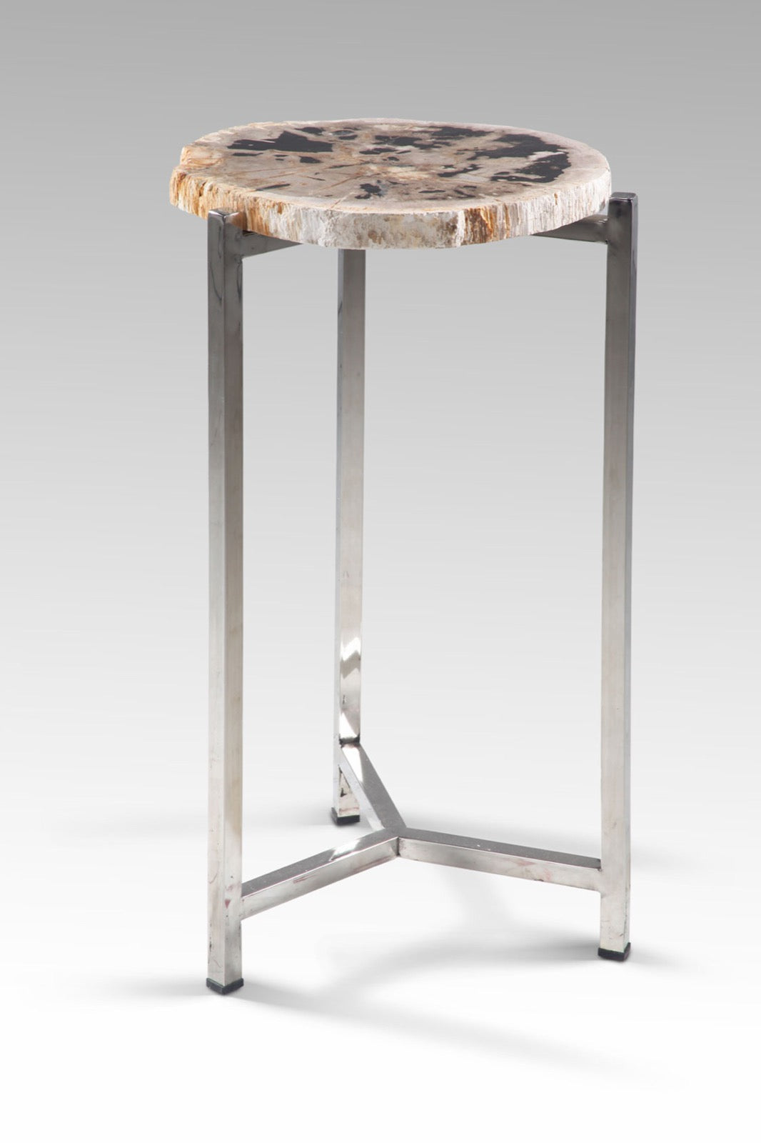 The Maja Stand table – natural materials, boho furniture handmade in Bali