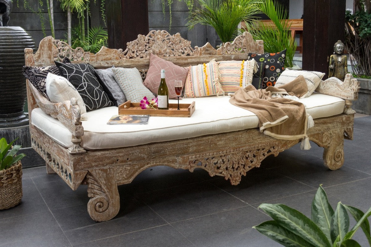 Khasmir Antique Bench With White Cushion