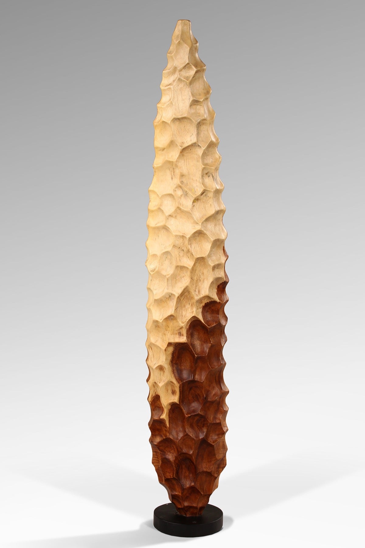 Bali Furniture – Big Deco Stand B – The Big Deco Stand B offers a calm, coll
