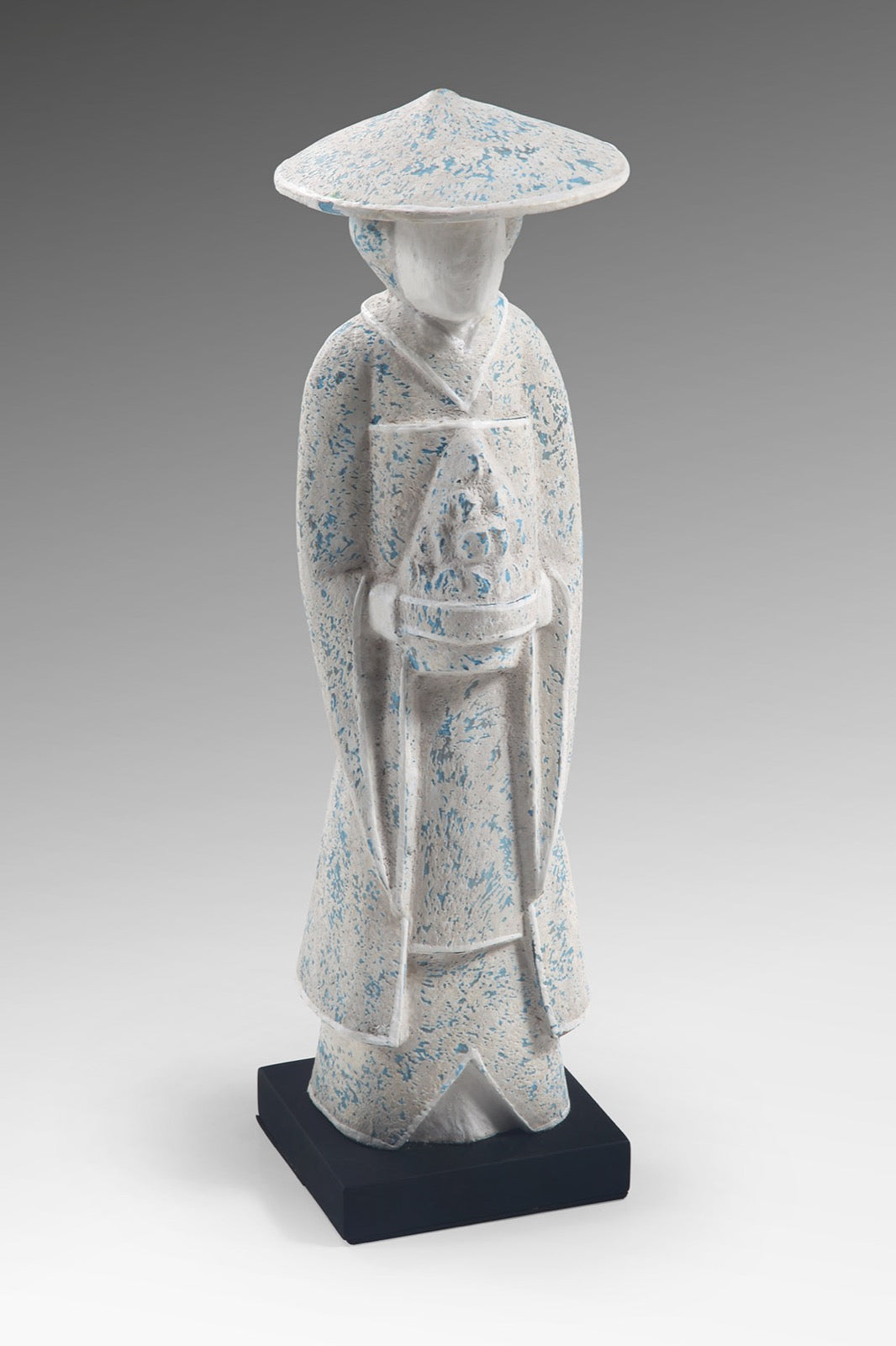 Albasia wood sculpture – Japanese Girl Wearing Hat, natural natural materials in boho style