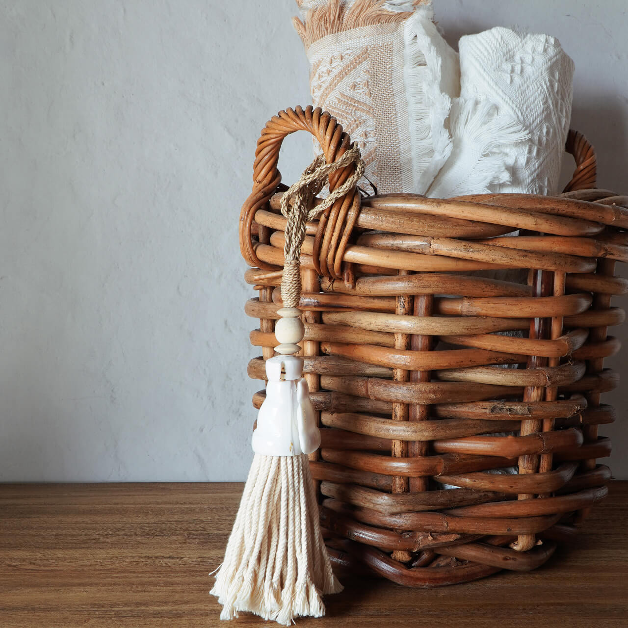 Tassel Shell