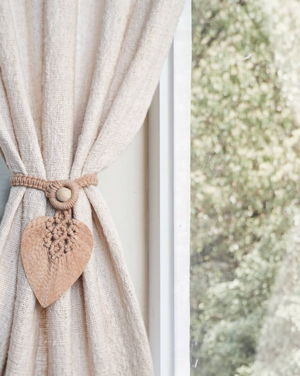 Tassel Leaf Shape