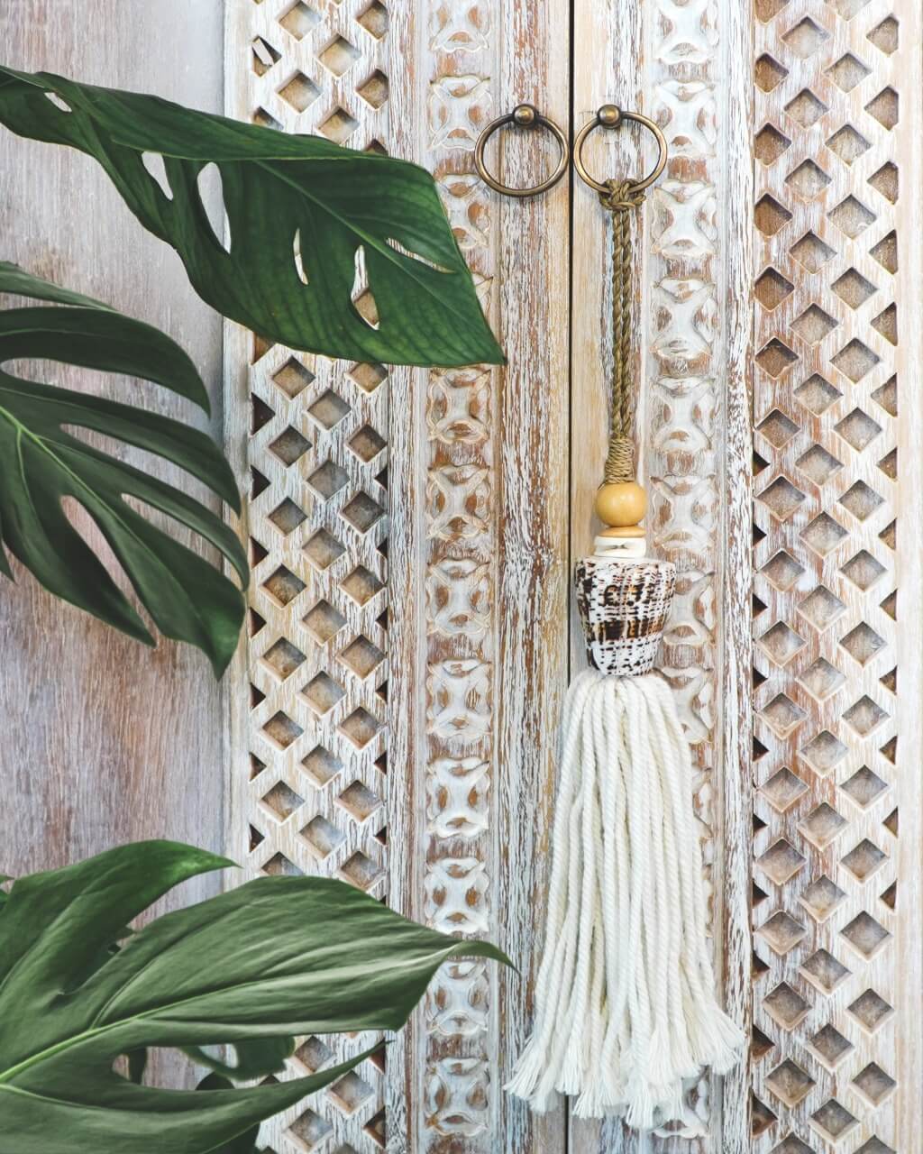 Tassel Olon Shell