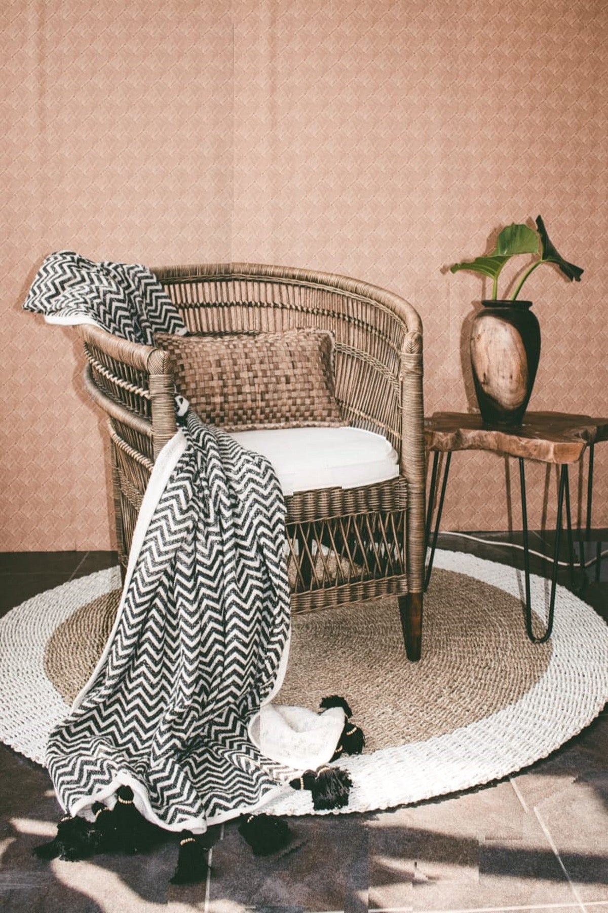 Malawi Arm Chair With White Cushion Seat