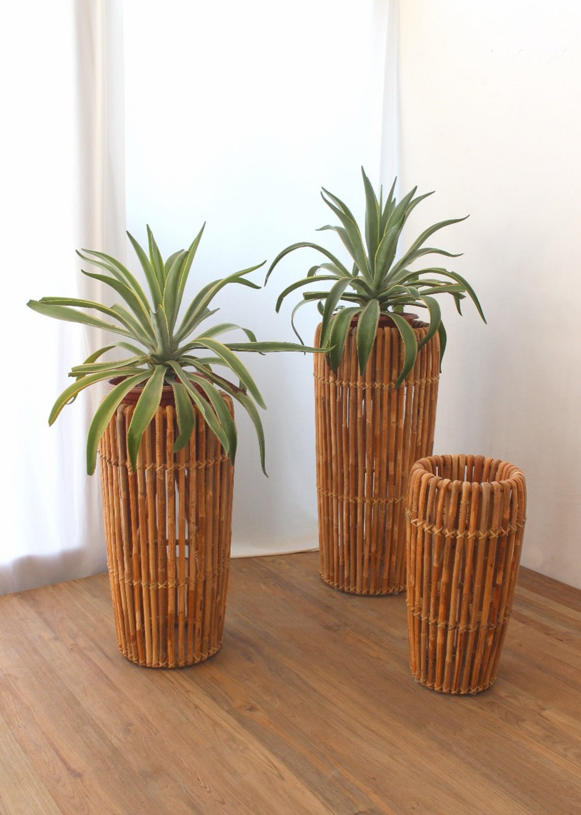 Tobong planter in natural materials – handmade boho decor from Bali
