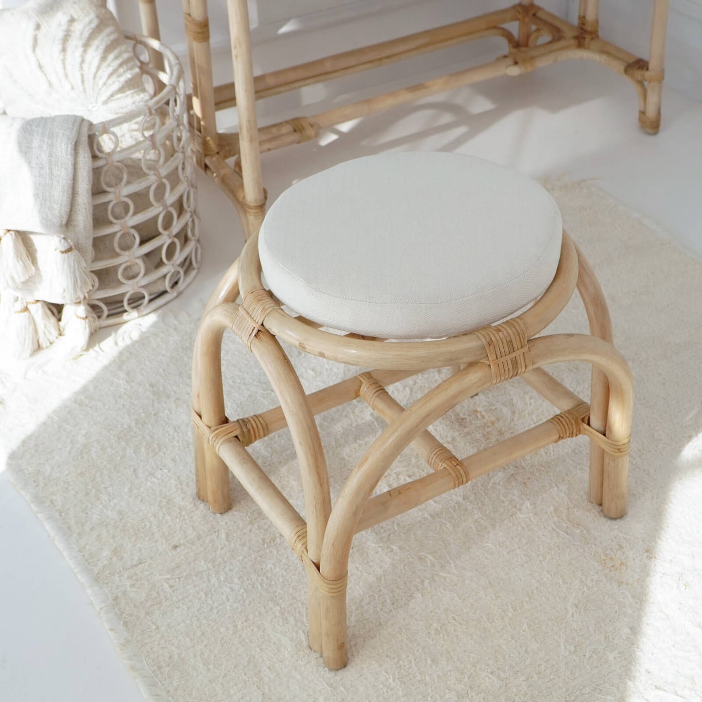 Bali Furniture – Amami Stool With White Cushion – The Amami Stool With White Cushion adds