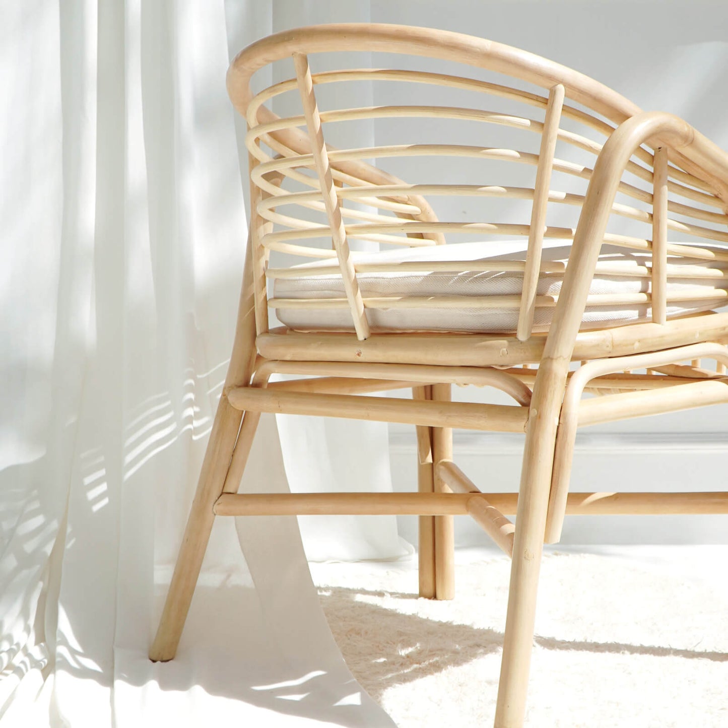 Makenzie Armchair With White Seat Cushion