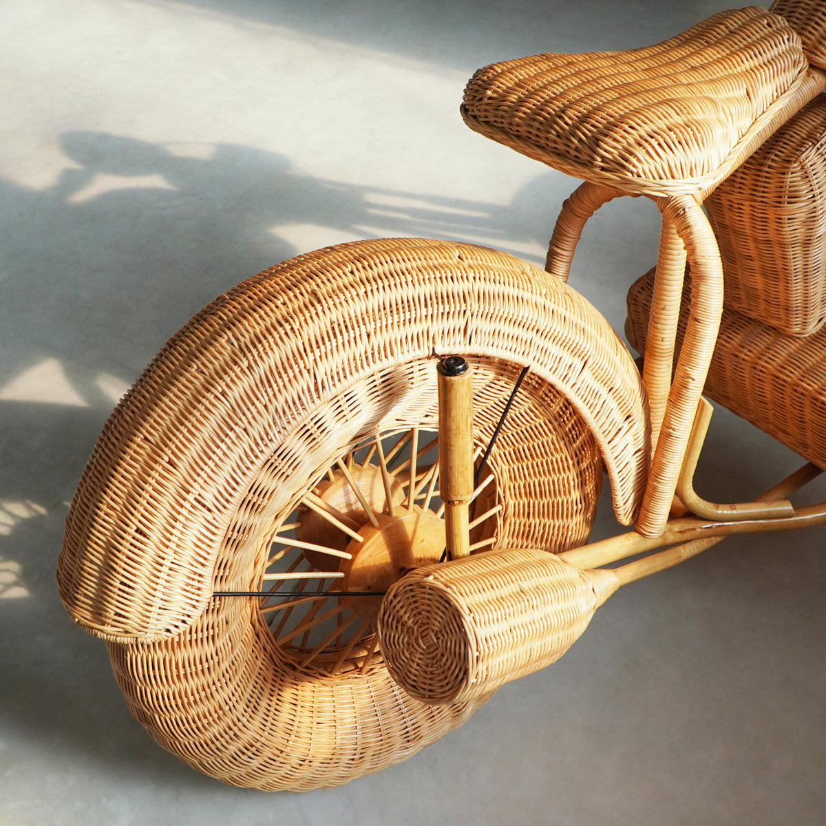 rattan decor Harley – boho decor handcrafted in Bali by BaliSouk (view 3)