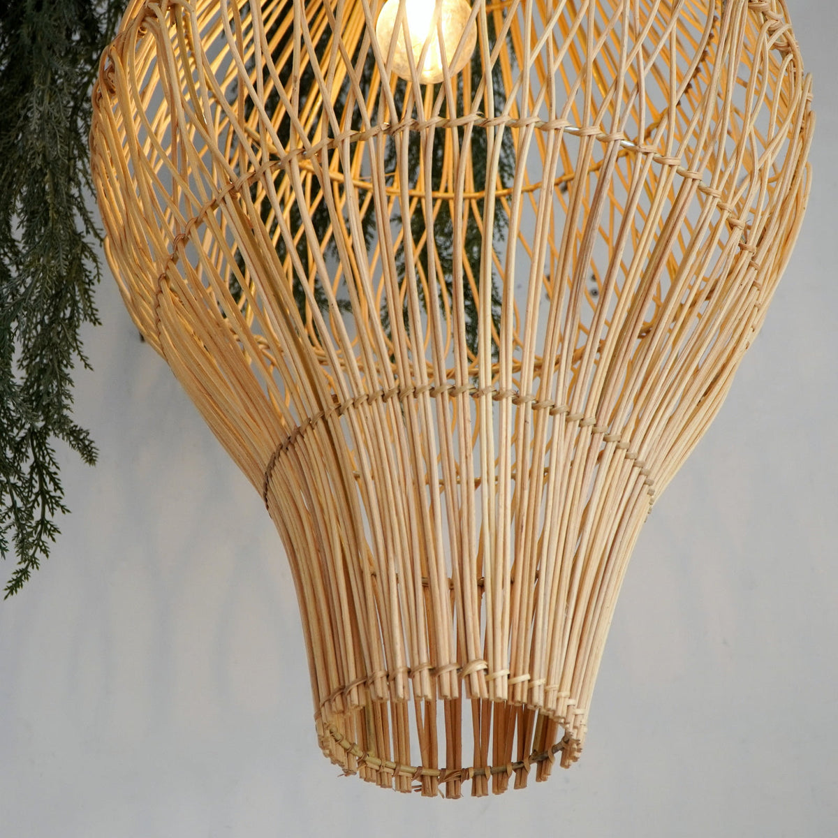 Rattan pendant lamp Kellan – boho decor, handwoven and handmade in Bali