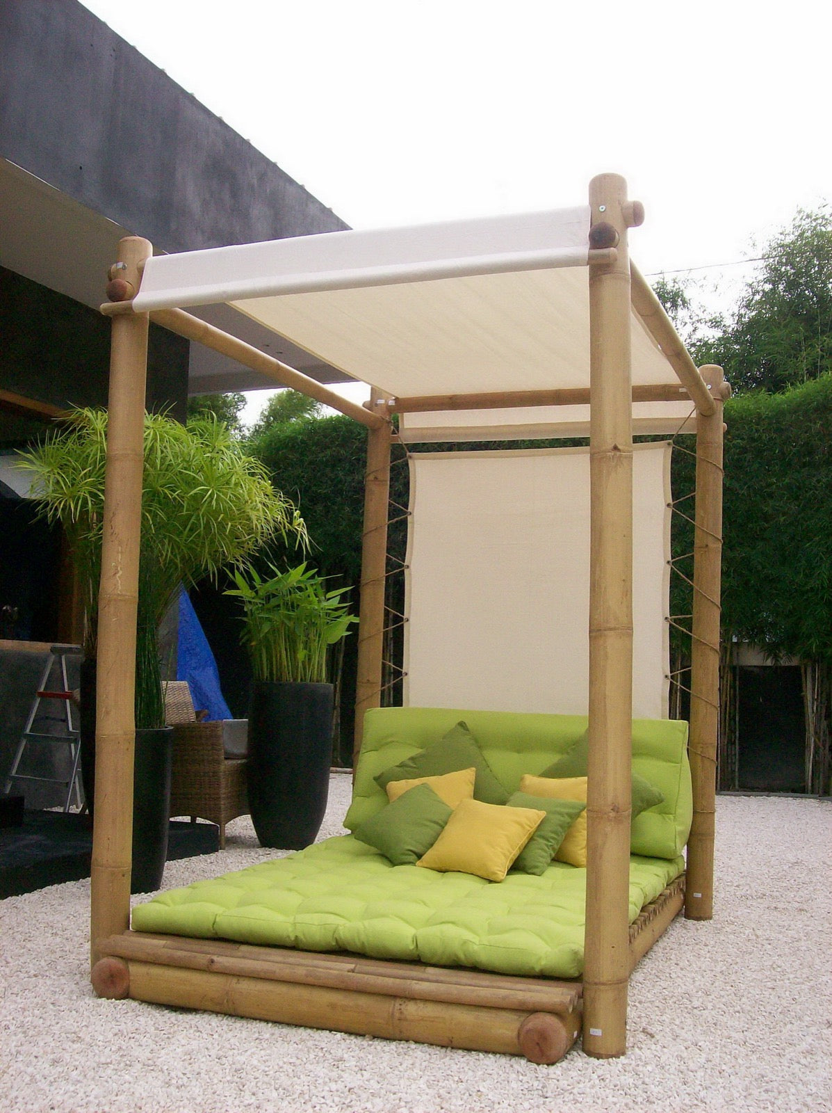 The Alena Complete daybed set – natural materials, boho furniture handmade in Bali