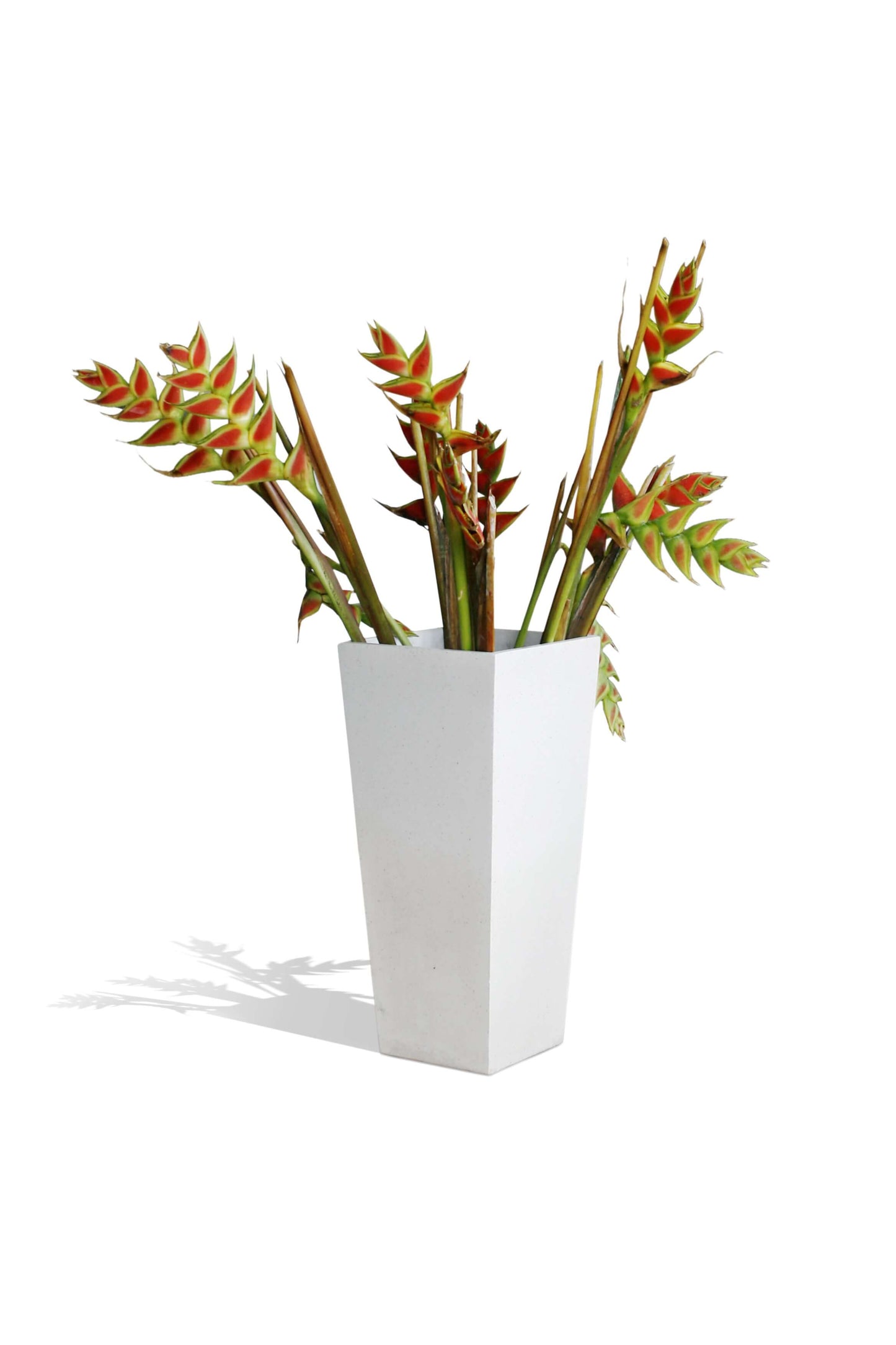 Bali Furniture – Kerucut Vase – The Kerucut Vase brings warmth, texture