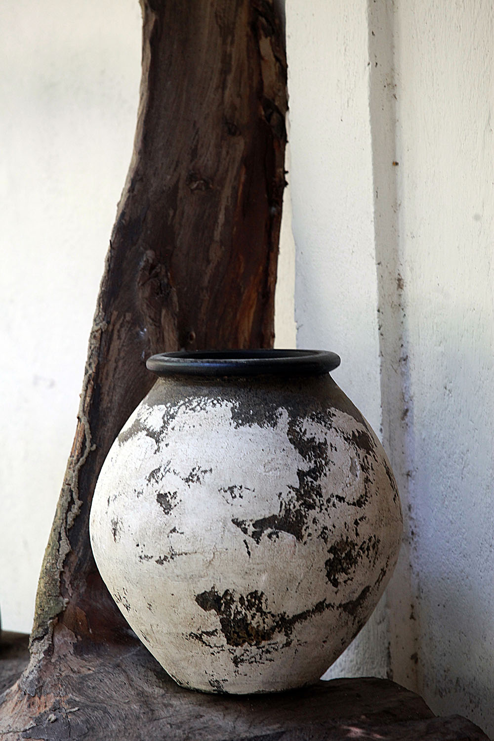 Terracotta pot Kalifia – boho decor, handwoven and handmade in Bali