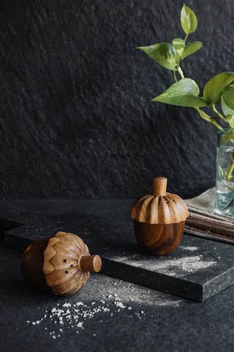 handmade salt and pepper shakers bali teak rattan premium furniture interior design natural material durable stylish artisan