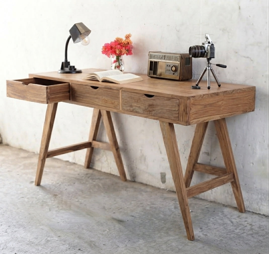Teak desk Kamera 3 Drawer – boho furniture handcrafted in Bali by BaliSouk (vue 2)