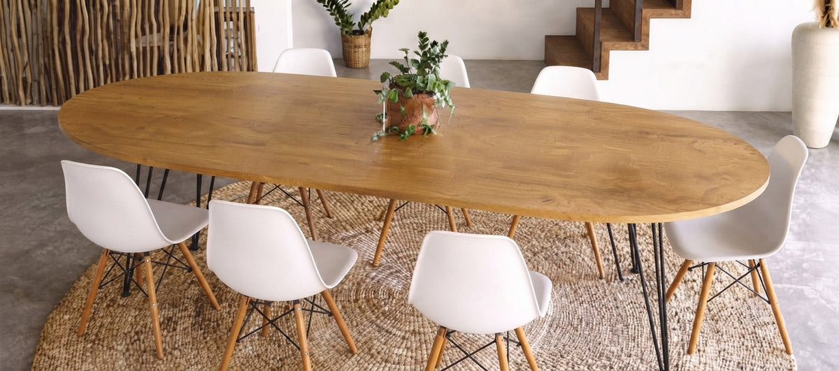 Teak dining table Elips – boho furniture handcrafted in Bali by BaliSouk (vue 10)