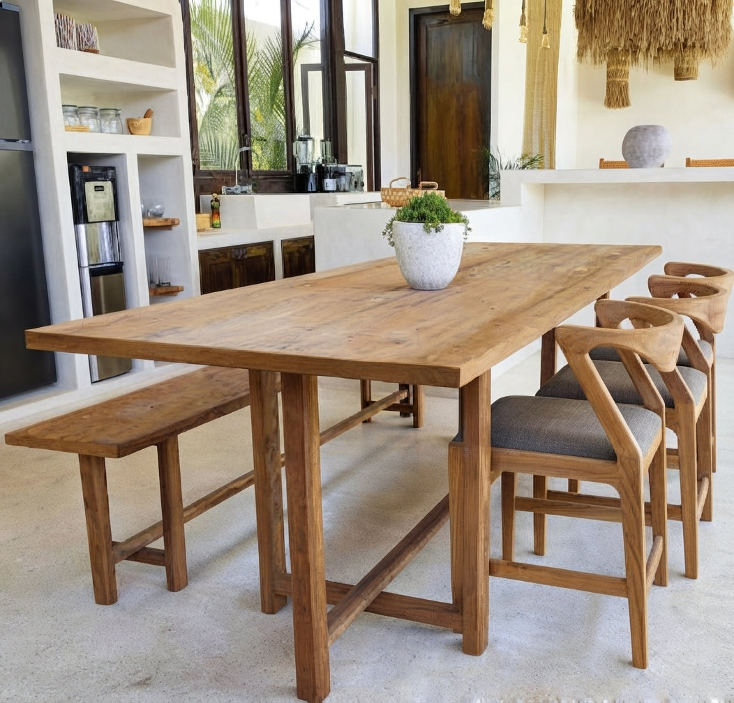 Teak dining table Sumiko – boho furniture handcrafted in Bali by BaliSouk (vue 6)