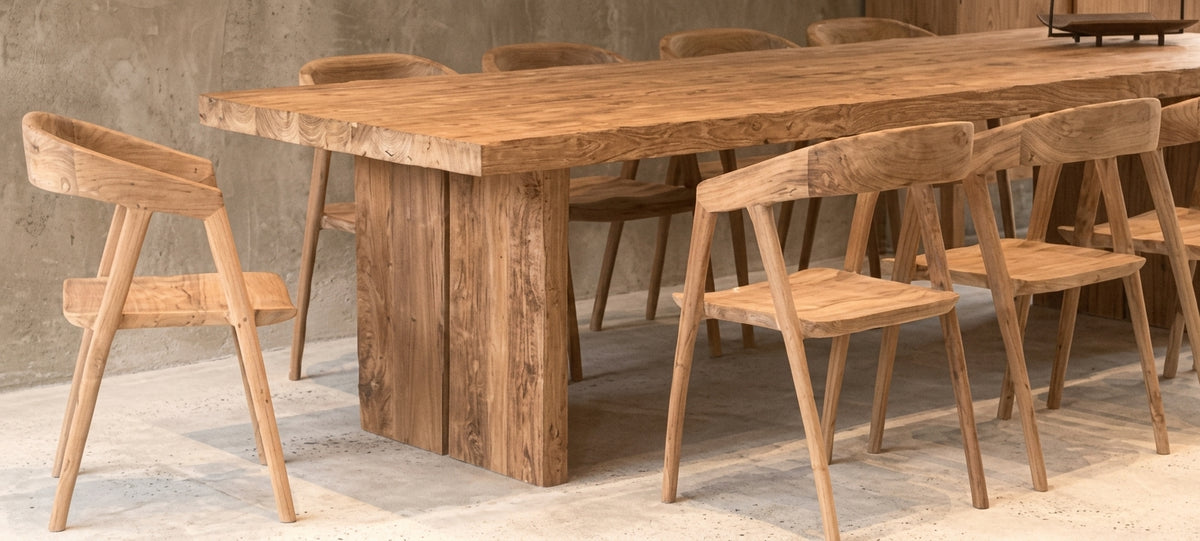 Teak dining table Raja – boho furniture handcrafted in Bali by BaliSouk