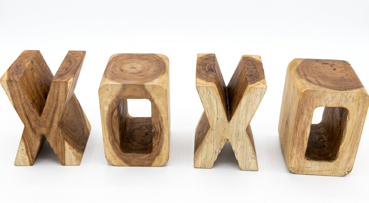 Suar stool Alfabet – boho furniture handcrafted in Bali by BaliSouk (vue 2)