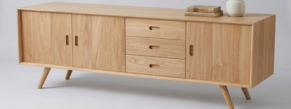 Teak low cabinet Oslo 2 – boho furniture handcrafted in Bali by BaliSouk (vue 7)
