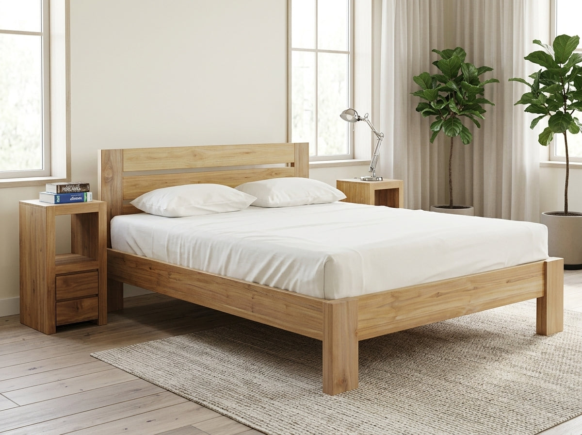 Teak bed Eli – boho furniture handcrafted in Bali by BaliSouk (vue 4)
