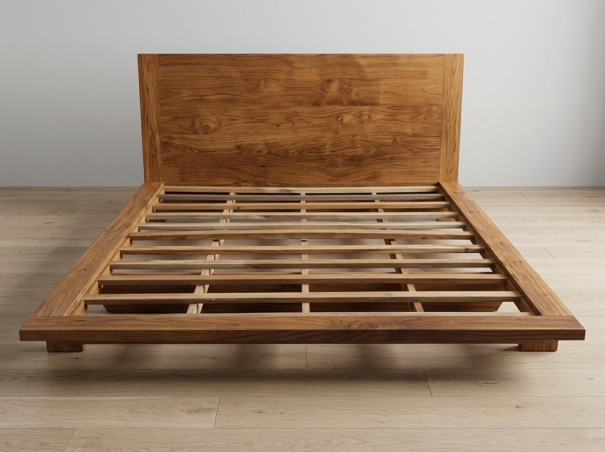 Teak bed Nelis – boho furniture handcrafted in Bali by BaliSouk (vue 4)