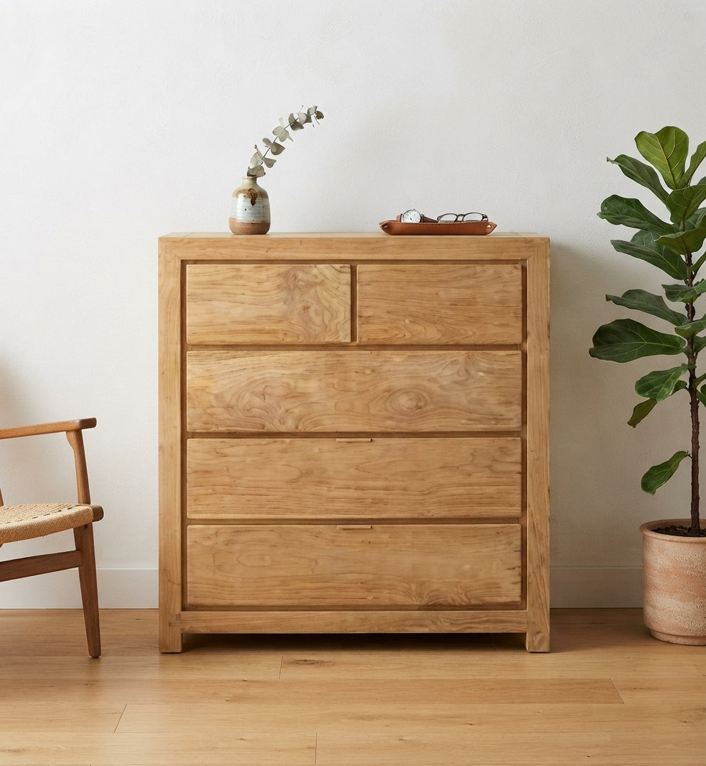 Teak chest of drawers Jepara – boho furniture handcrafted in Bali by BaliSouk (vue 3)