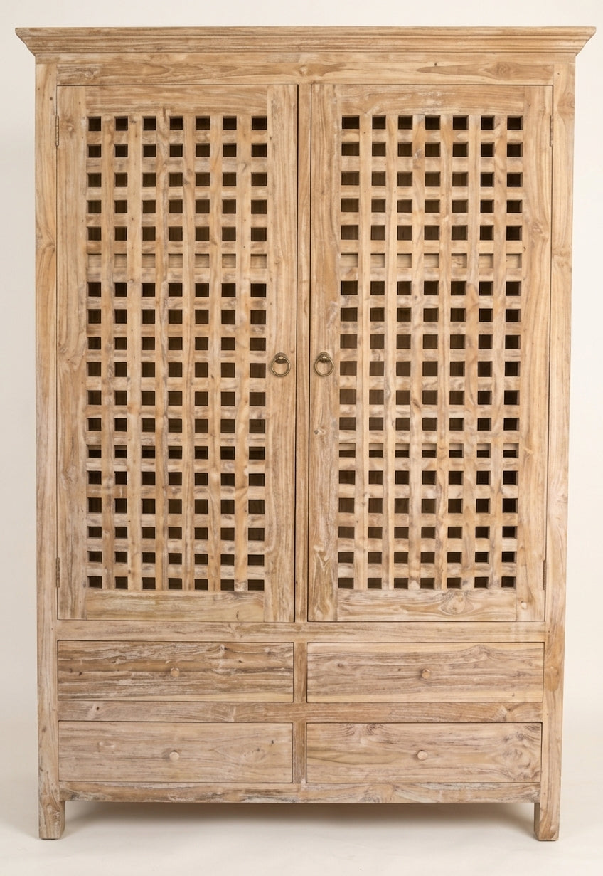 Teak wardrobe Kotak – boho furniture handcrafted in Bali by BaliSouk (vue 5)