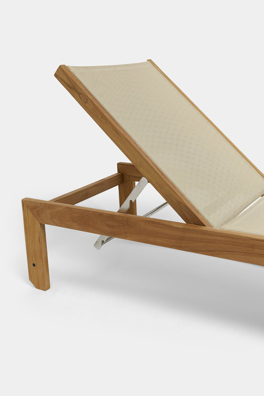 Teak sun lounger Roda Batyline – boho outdoor furniture handcrafted in Bali by BaliSouk (view 10) – set of 2
