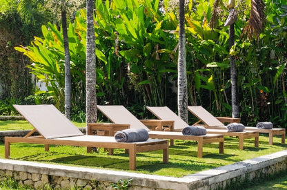 Teak sun lounger Roda Batyline – boho outdoor furniture handcrafted in Bali by BaliSouk (view 4) – set of 2