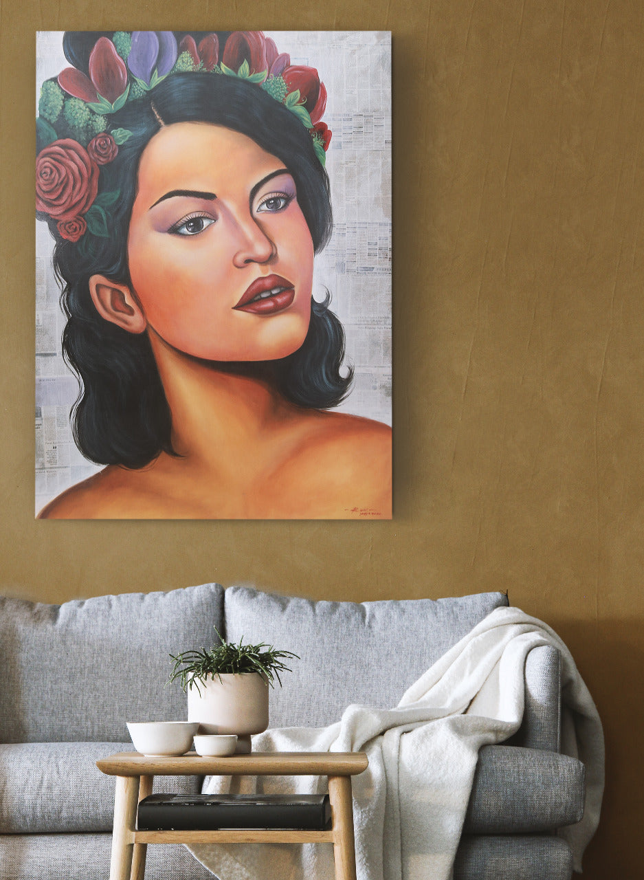 Amanda painting in natural materials – handmade boho decor from Bali