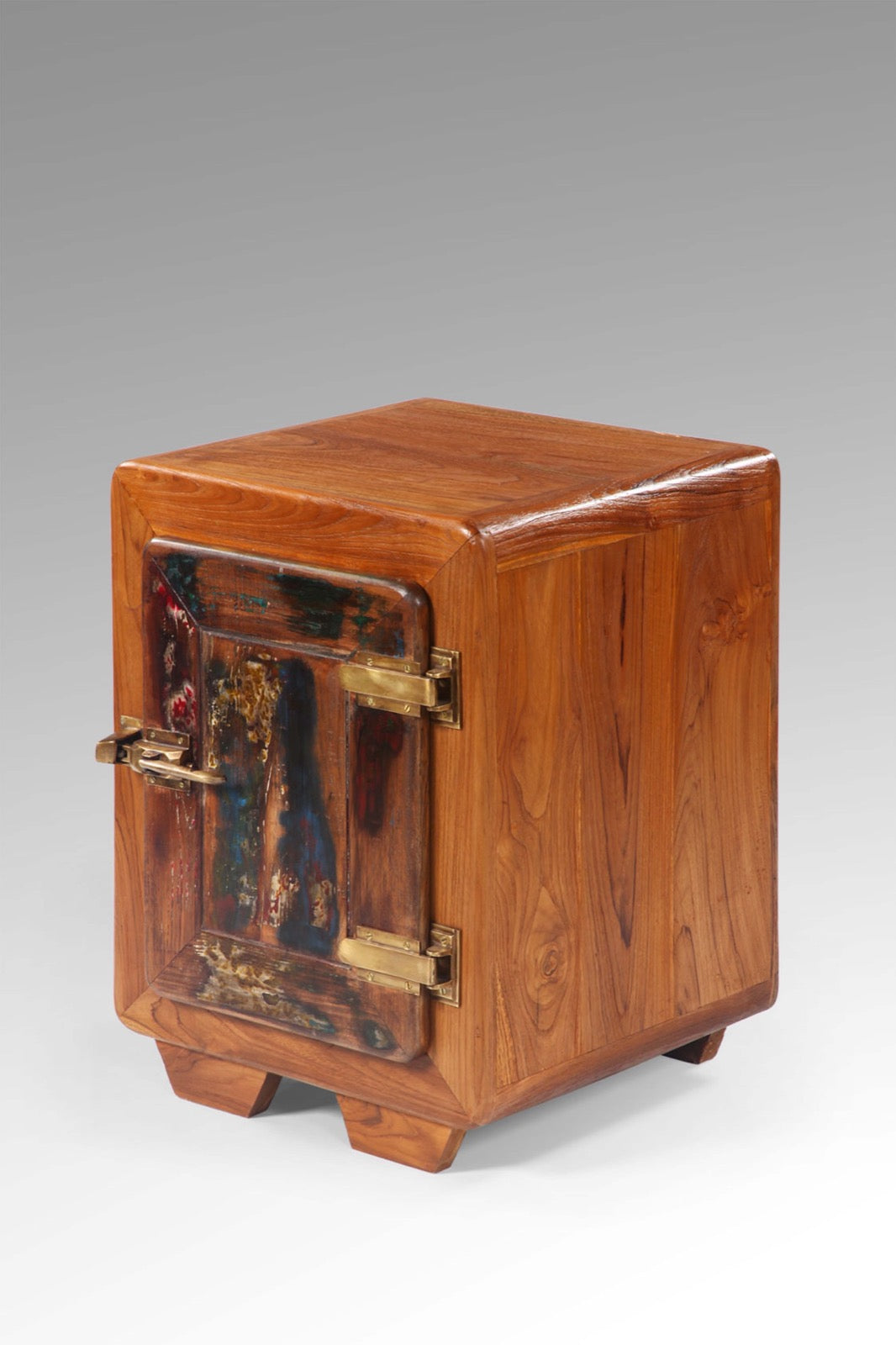Handmade teak cabinet – the Freeze, boho furniture made in Bali