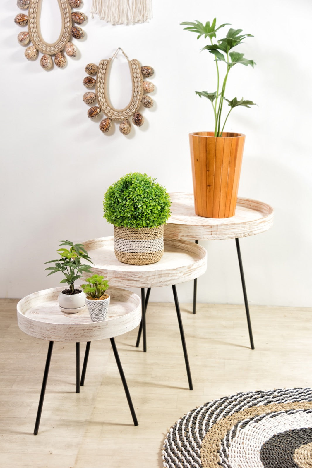 Mantarys Wash side table in natural materials – handmade boho furniture from Bali