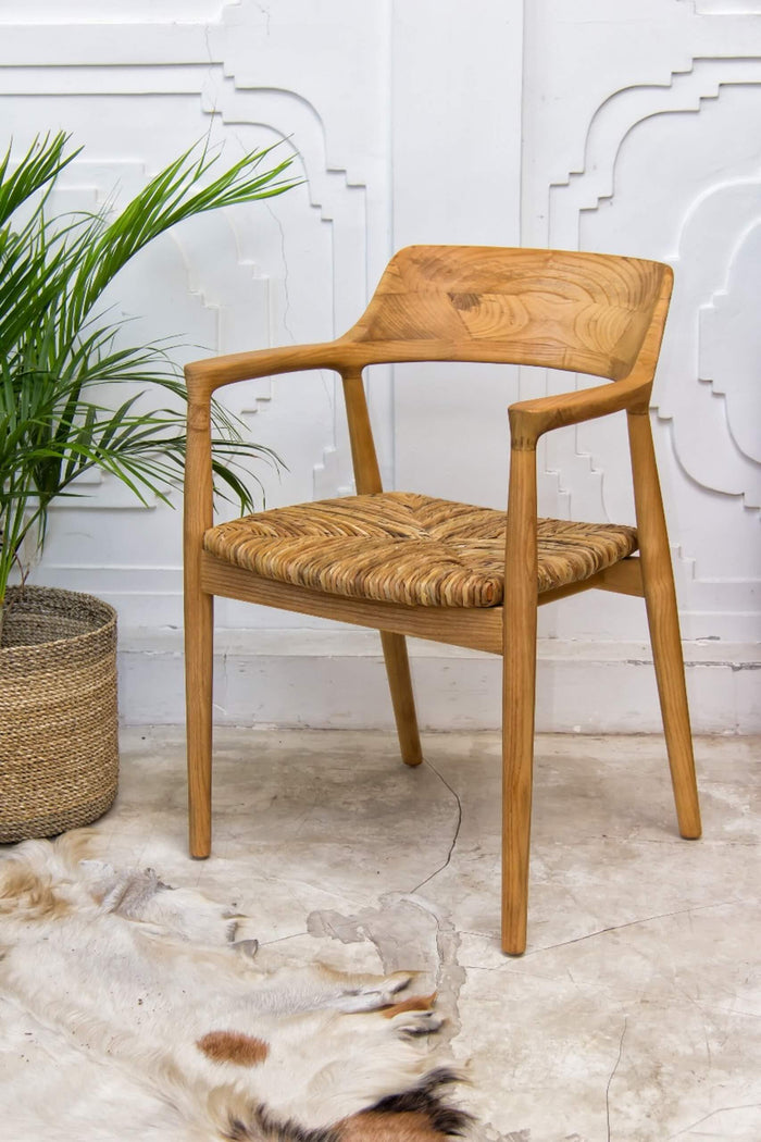 Bali Furniture – Kennedy Arm Chair – The Kennedy Arm Chair introduces an effo