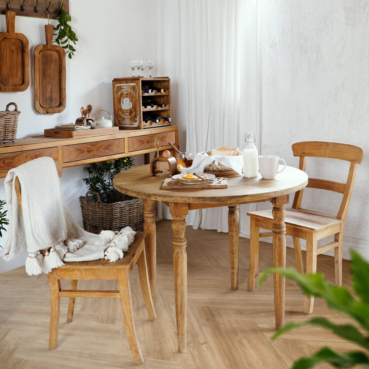 Teak dining chair Country – boho furniture, handwoven and handmade in Bali