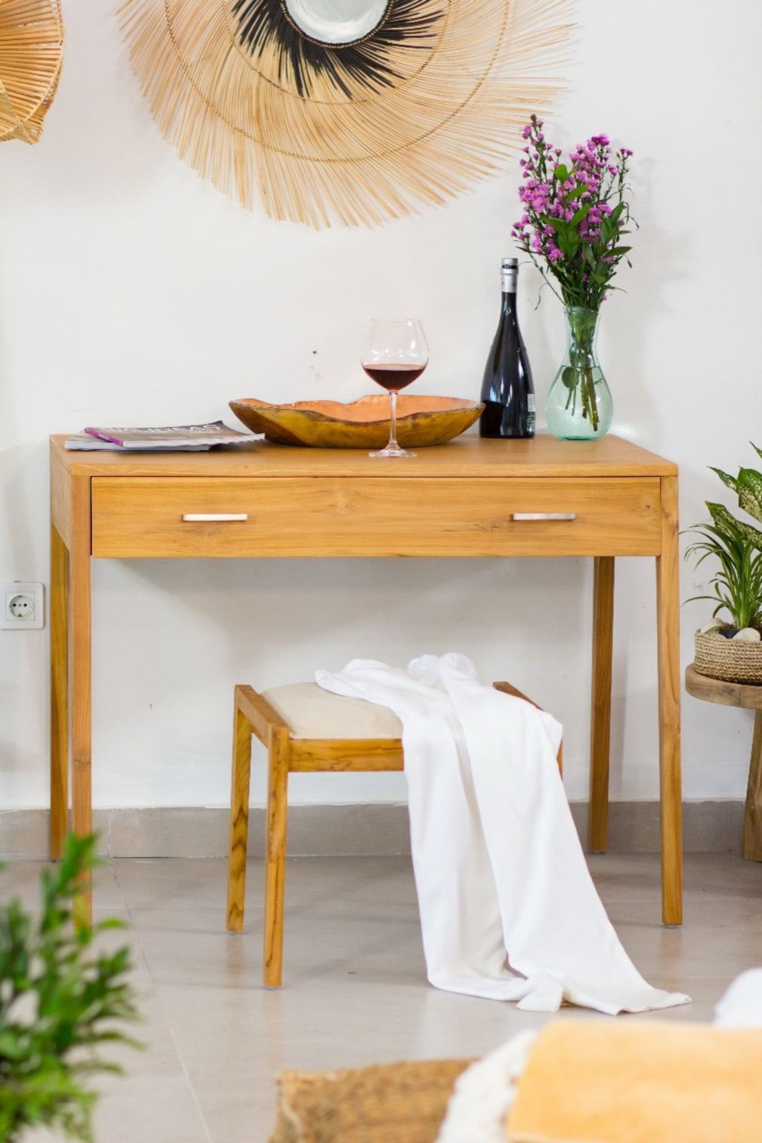 The Sydney desk – natural materials, boho furniture handmade in Bali