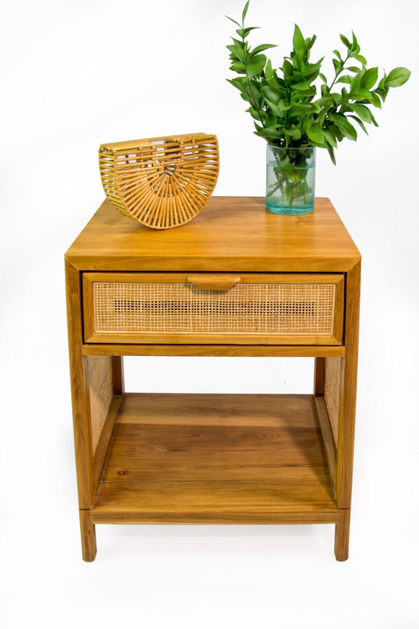 Teak side table Kyknos – boho furniture, handwoven and handmade in Bali