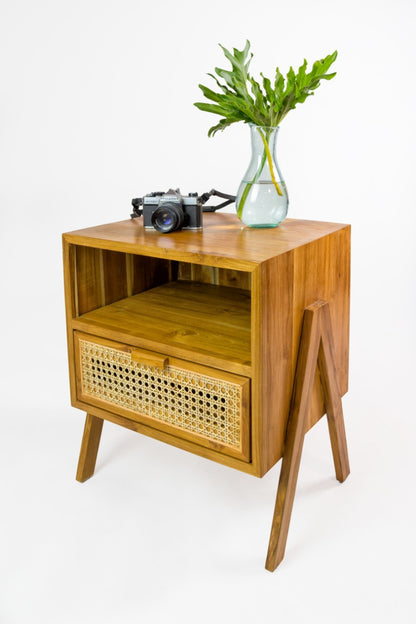Dimi side table by BaliSouk – boho furniture made in Bali