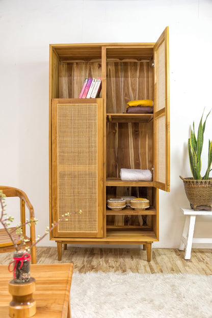 Chapung Eiffel Wardrobe