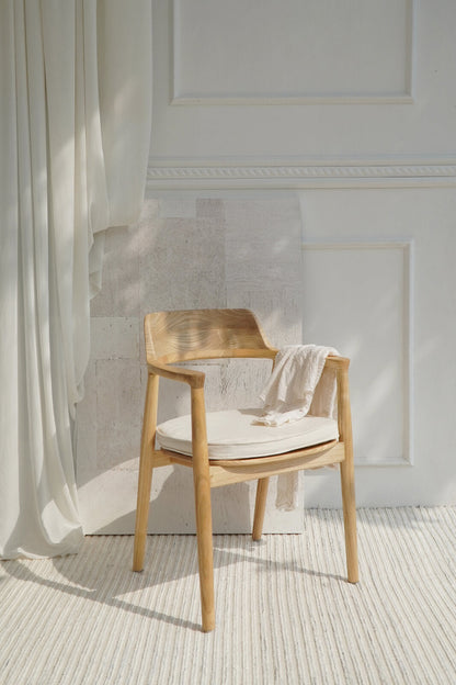 Bali Furniture – Kennedy Armchair With White Cushion – The Kennedy Armchair With White Cushion 